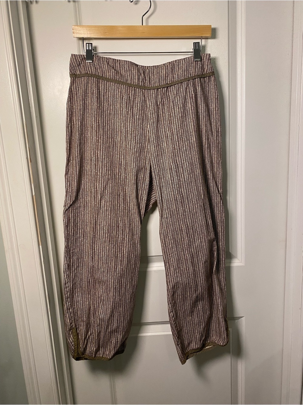 April Cornell Vintage Taupe-Striped Cropped Pants Capris